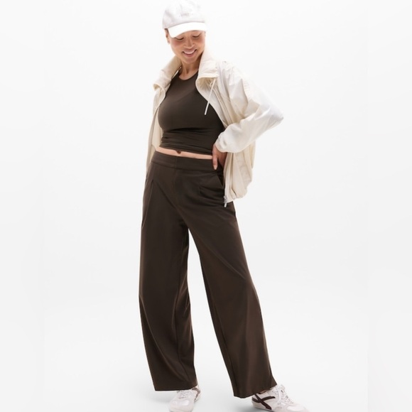 Athleta Pants - NWT Athleta Pinnacle Truffle Trouser Size 12/P